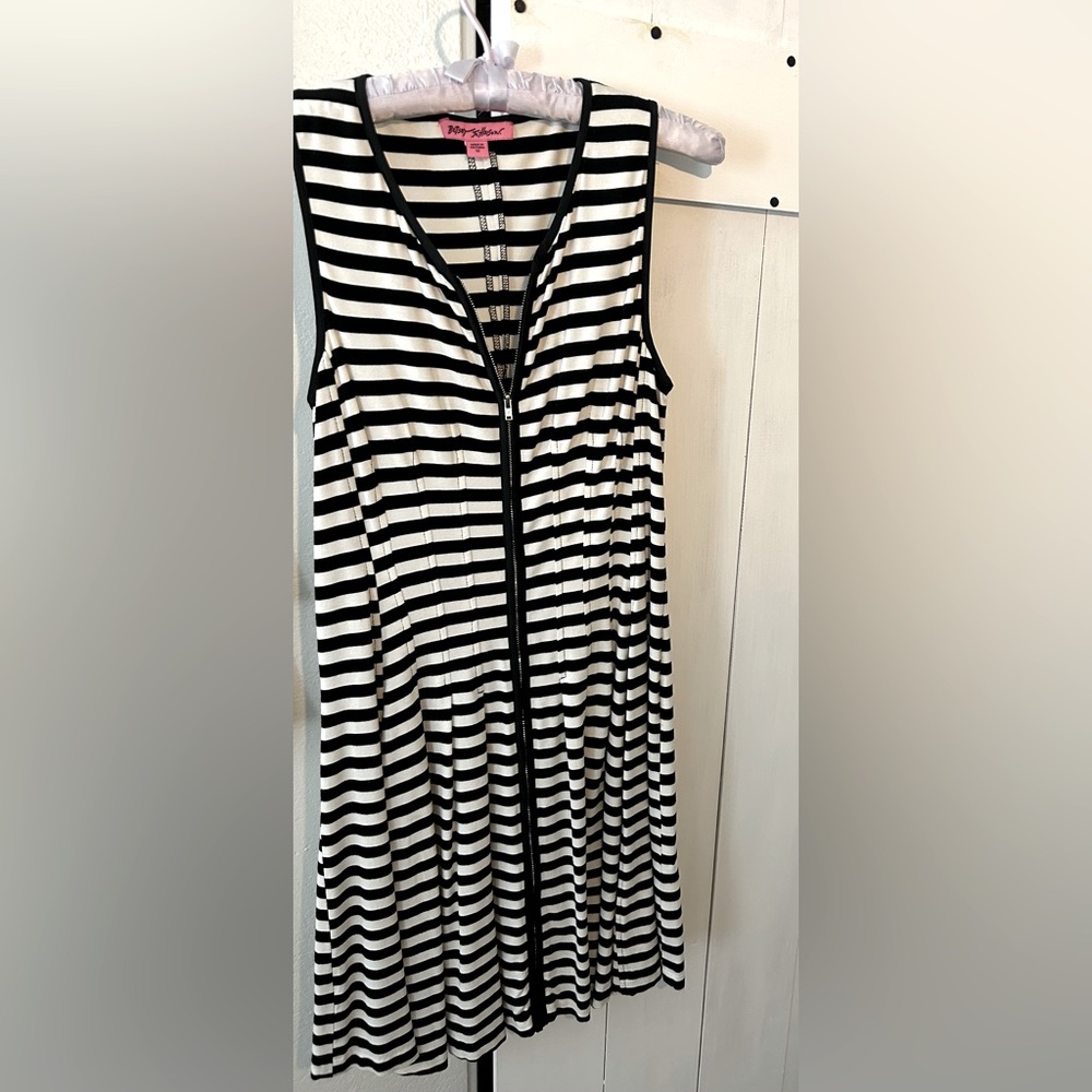 Betsey Johnson striped dress with front zipper; knee length, great for summer!